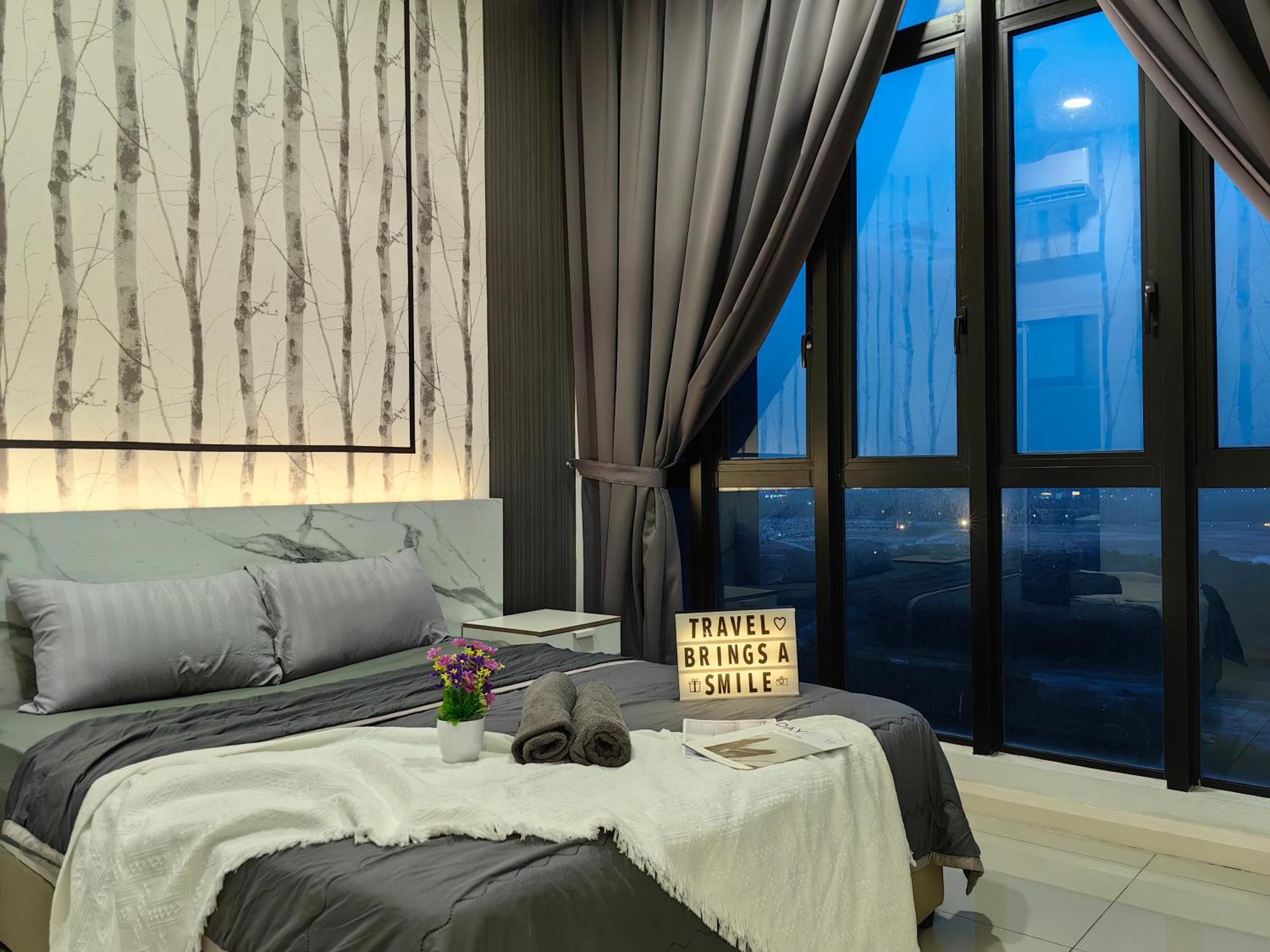 Apartment Medini D'pristine, 3 Min Walk To Legoland, Netflix By Hint